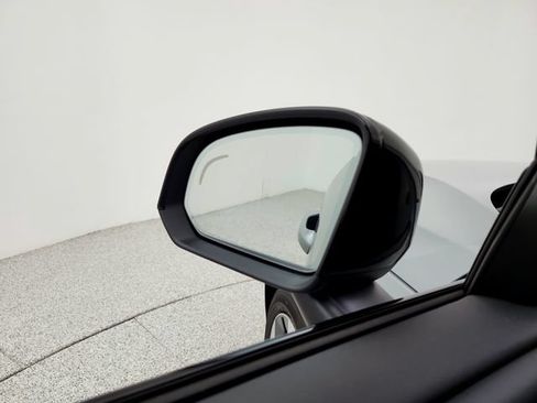 New 2026 Volvo XC40 B5 Plus w/ Protection Package Premier AWD/4WD image 19