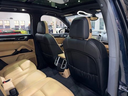 Used 2016 Porsche Cayenne image 63