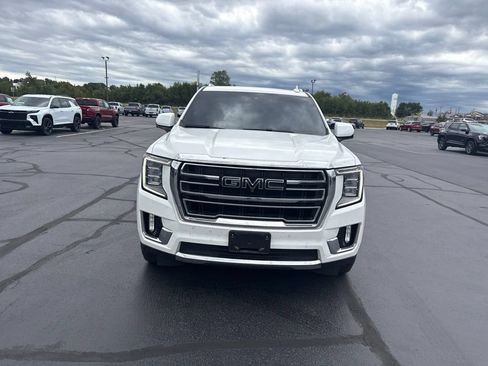 Used 2023 GMC Yukon SLT w/ SLT Premium Package AWD/4WD image 6