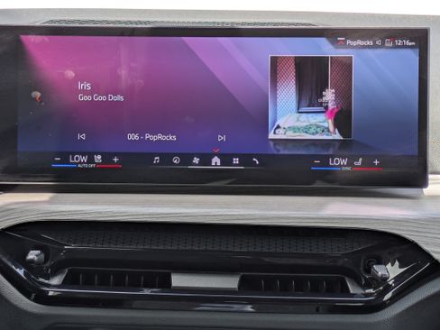 Used 2025 BMW i4 xDrive40i AWD/4WD image 17