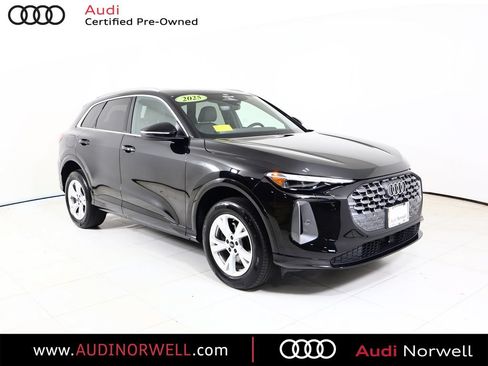 Certified 2025 Audi Q5 Premium w/ Convenience Package AWD/4WD image 1