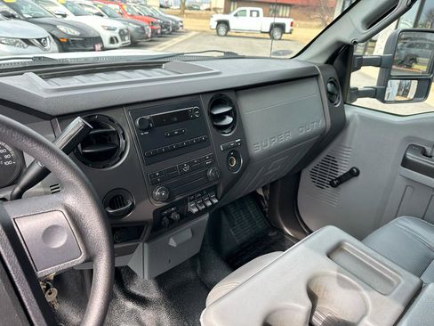 Used 2011 Ford F350 XL image 12