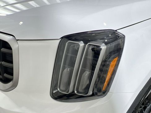Used 2024 Kia Telluride S w/ S Sunroof Package image 8