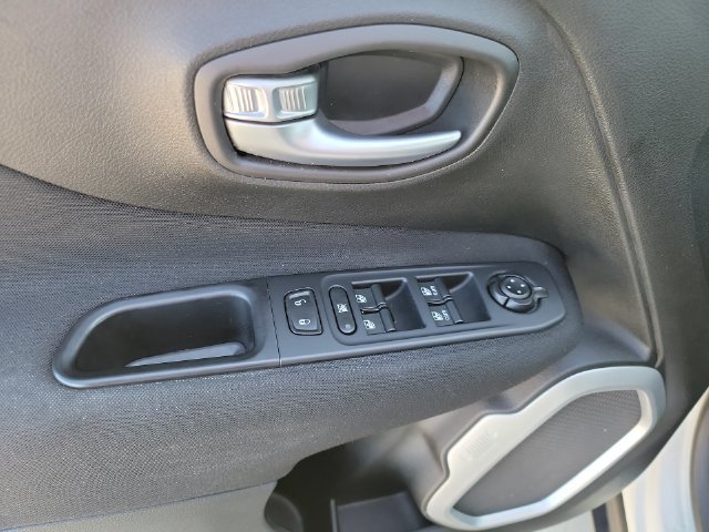 Used 2018 Jeep Renegade Sport w/ Power & Air Group AWD/4WD image 18