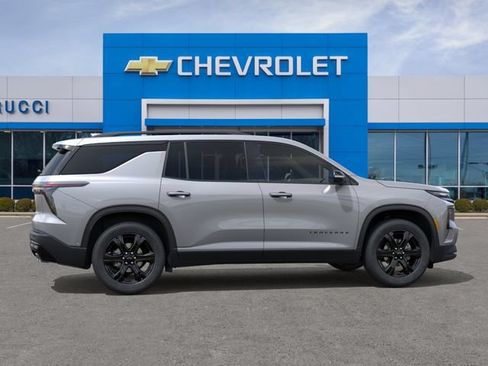 New 2027 Chevrolet Traverse LT w/ Midnight/Sport Edition AWD/4WD image 5