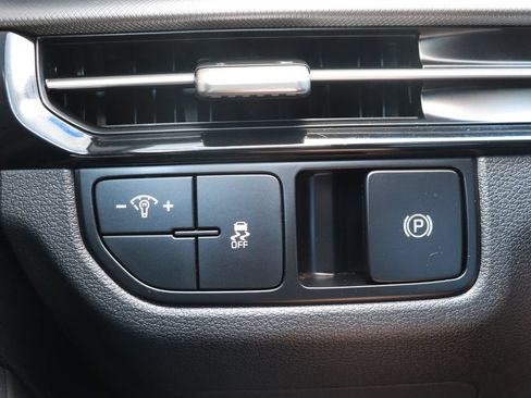 Used 2026 Kia Sportage LX FWD image 22