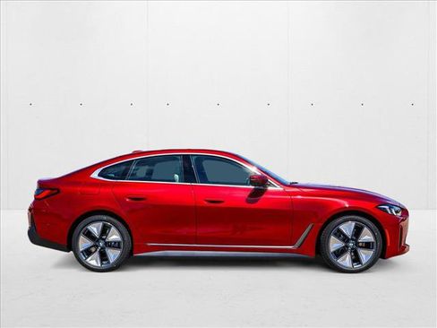 Used 2025 BMW i4 xDrive40i w/ Premium Package image 5