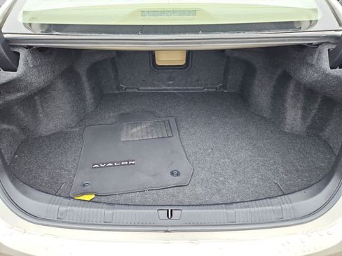 Used 2016 Toyota Avalon XLE Premium image 33