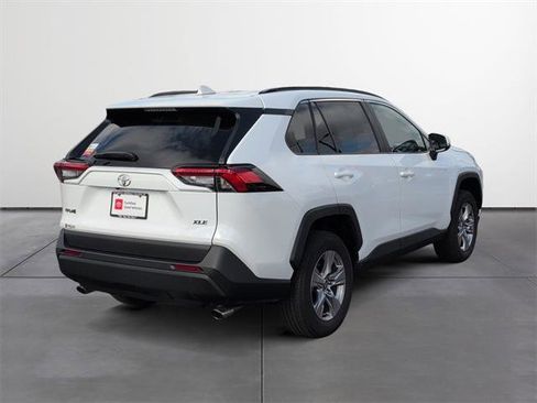 Used 2025 Toyota RAV4 XLE image 5