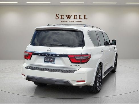 Used 2022 Nissan Armada Platinum w/ Captain's Chairs Package image 5