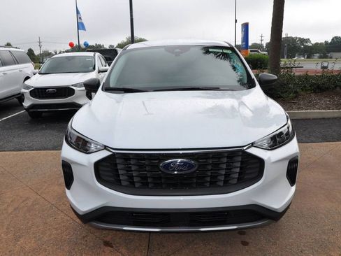 New 2026 Ford Escape Active image 8