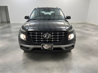 Used 2025 Hyundai Venue SEL FWD video 2