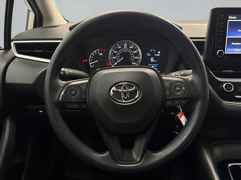 Used 2022 Toyota Corolla LE FWD image 16