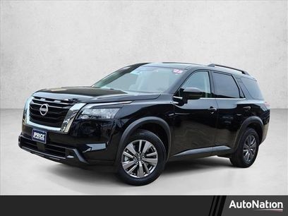 Used 2025 Nissan Pathfinder SV