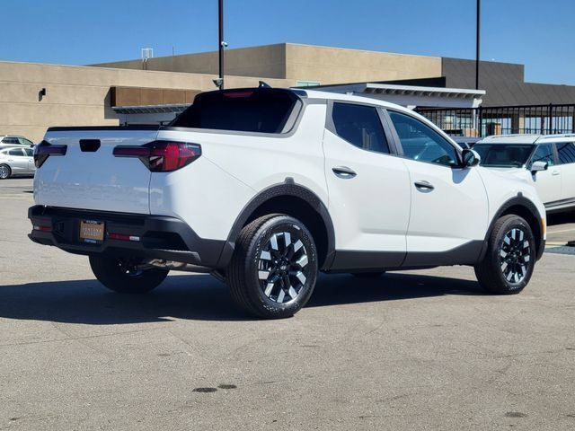 New 2027 Hyundai Santa Cruz SE FWD image 4