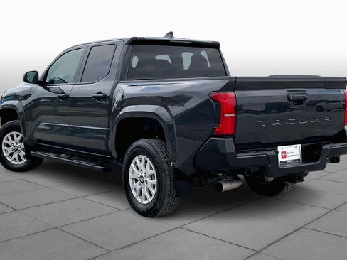 Used 2024 Toyota Tacoma SR image 12