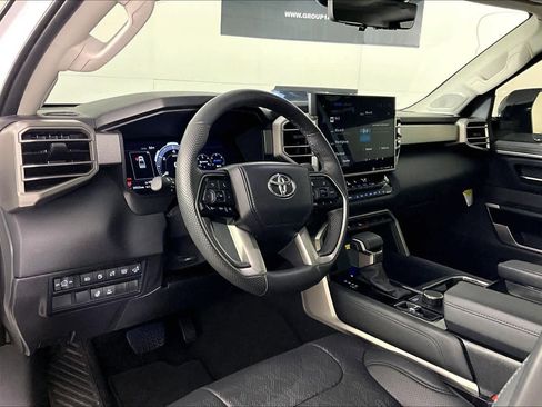 Used 2024 Toyota Tundra Limited image 17
