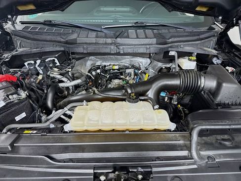 Certified 2022 Ford F150 XLT w/ Equipment Group 302A High image 28