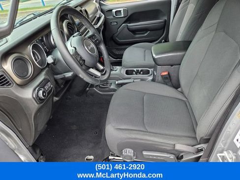 Used 2018 Jeep Wrangler Unlimited Sport S AWD/4WD image 11