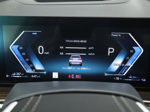 Used 2025 BMW X5 xDrive50e w/ Premium Package image 33