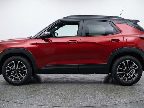 Used 2025 Chevrolet TrailBlazer LT image 5