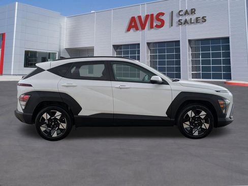 Used 2025 Hyundai Kona SEL FWD image 5
