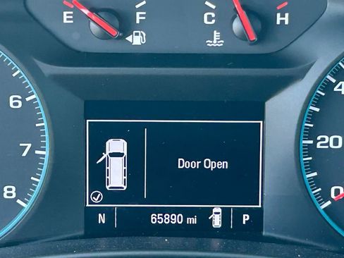 Used 2022 Chevrolet Equinox LS AWD/4WD image 23