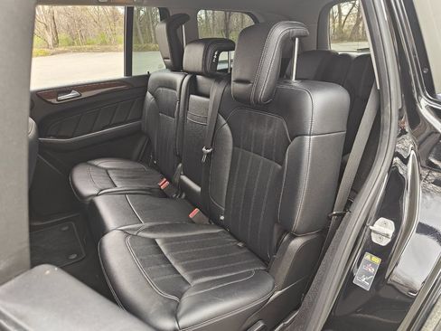 Used 2016 Mercedes-Benz GL 450 4MATIC image 13