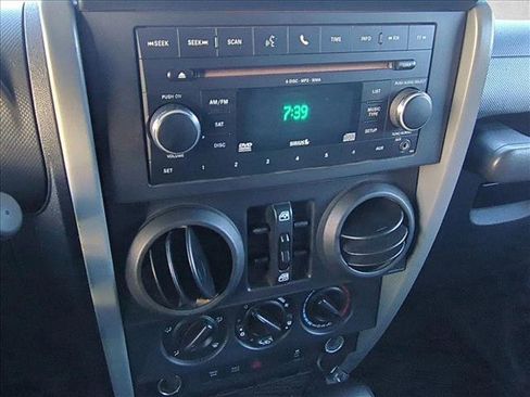 Used 2010 Jeep Wrangler Unlimited Rubicon w/ Dual Top Group image 10