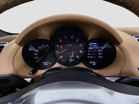 Certified 2016 Porsche Boxster RWD image 19