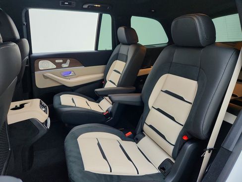 New 2026 Mercedes-Benz GLS 63 AMG 4MATIC image 18