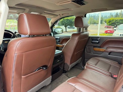 Used 2016 Chevrolet Silverado 1500 High Country AWD/4WD image 33