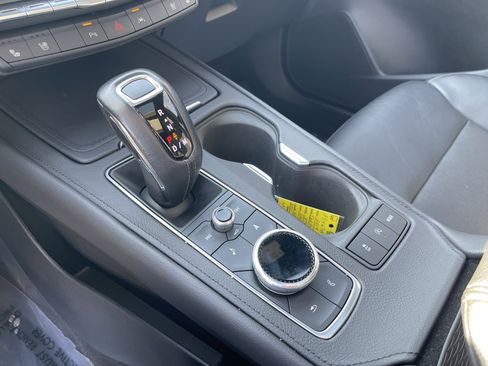 Used 2019 Cadillac XT4 Premium Luxury image 14