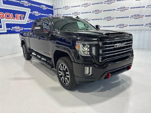 Used 2022 GMC Sierra 2500 AT4 w/ Snow Plow Prep/Camper Package AWD/4WD image 12