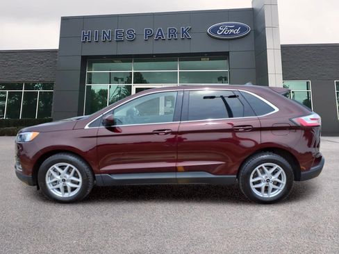 Used 2024 Ford Edge SEL w/ Convenience Package AWD/4WD image 4