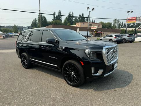 Used 2021 GMC Yukon Denali w/ Denali Ultimate Package AWD/4WD image 8