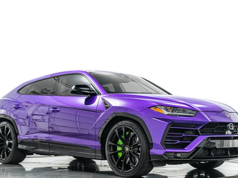 Used 2021 Lamborghini Urus AWD/4WD image 36