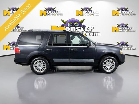 Used 2014 Lincoln Navigator 4WD image 4