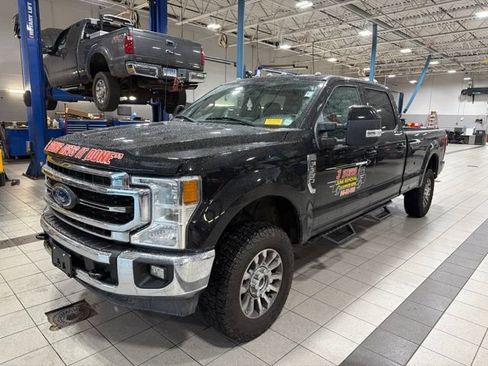 Used 2022 Ford F350 Lariat w/ Lariat Value Package AWD/4WD image 3