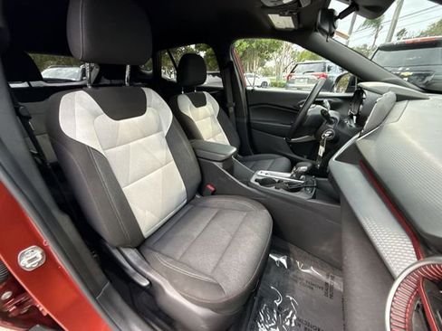 Used 2024 Chevrolet Trax RS image 25