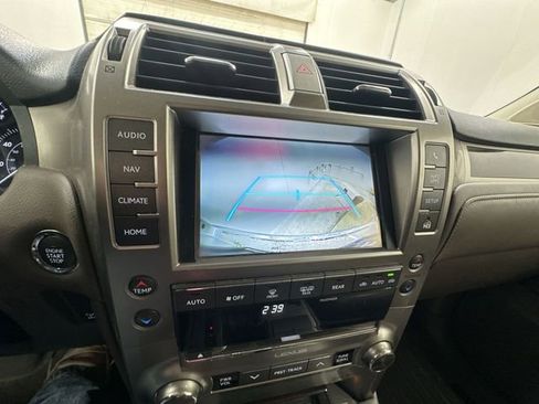 Used 2016 Lexus GX 460 w/ Premium Package image 25