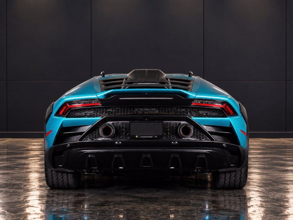 Used 2024 Lamborghini Huracan Sterrato AWD/4WD image 5