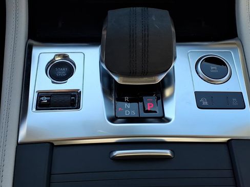 Certified 2023 Jaguar F-PACE S image 13