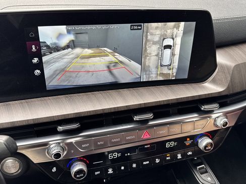 Used 2023 Kia Telluride SX Prestige image 7