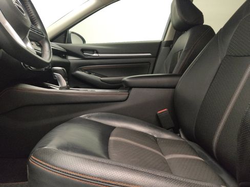 Used 2023 Nissan Altima 2.5 SR FWD image 17