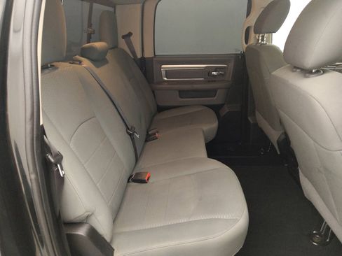 Used 2020 RAM 1500 Classic SLT RWD image 19