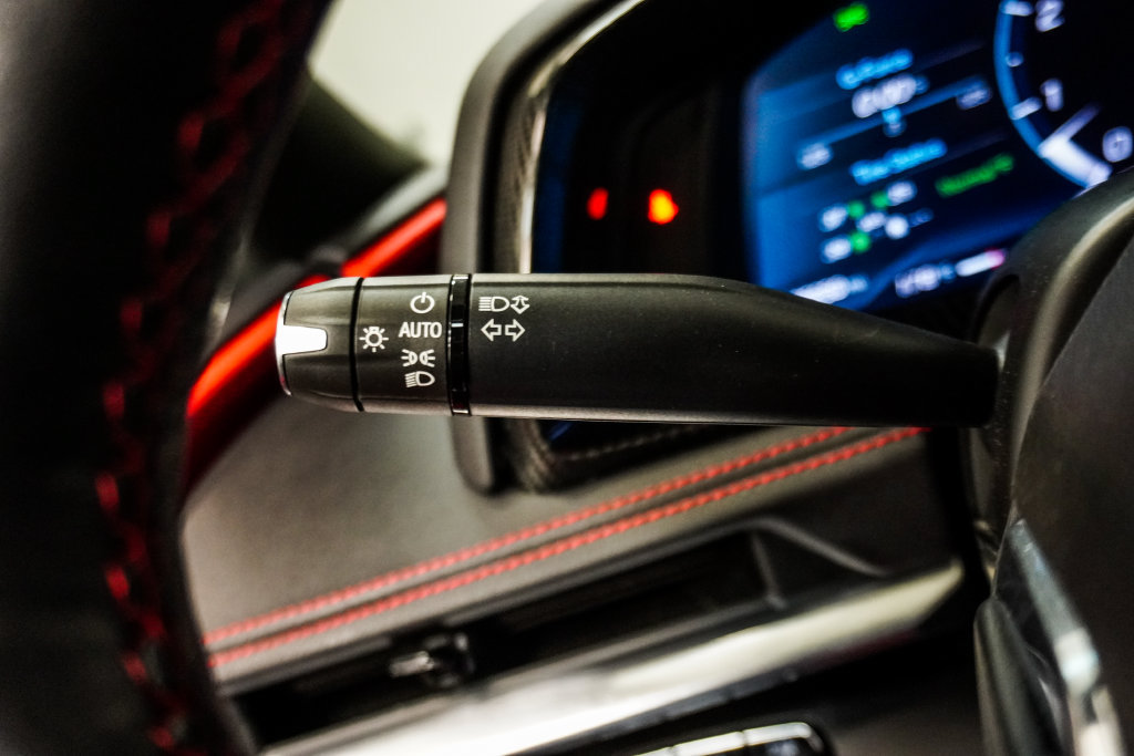 Used 2020 Chevrolet Corvette Stingray Preferred Cpe w/ 2LT Preferred Equipment Group RWD image 16