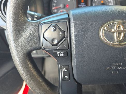 Used 2020 Toyota Tacoma SR image 14
