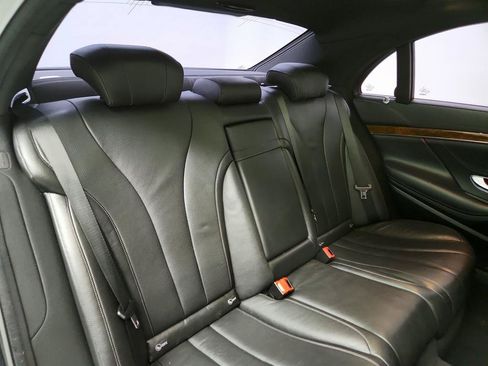 Used 2015 Mercedes-Benz S 550 Sedan w/ Premium 1 Package image 28