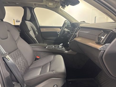 Used 2026 Volvo XC90 B6 Plus w/ Protection Package Premier image 28